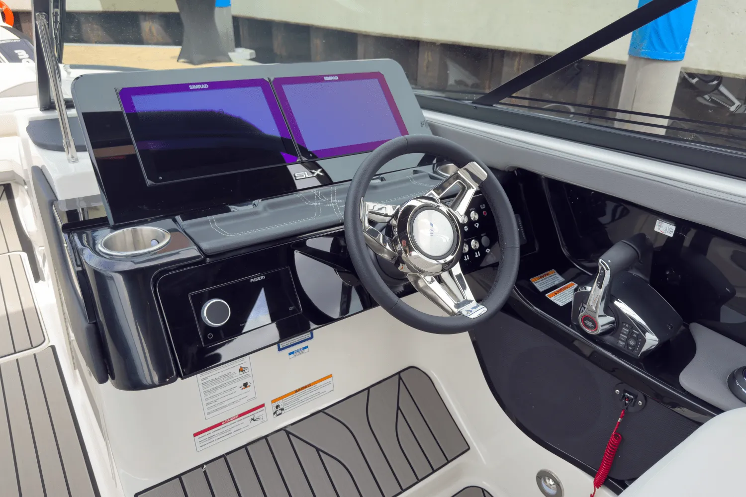 2026 Sea Ray SLX 280 Outboard Image Thumbnail #15