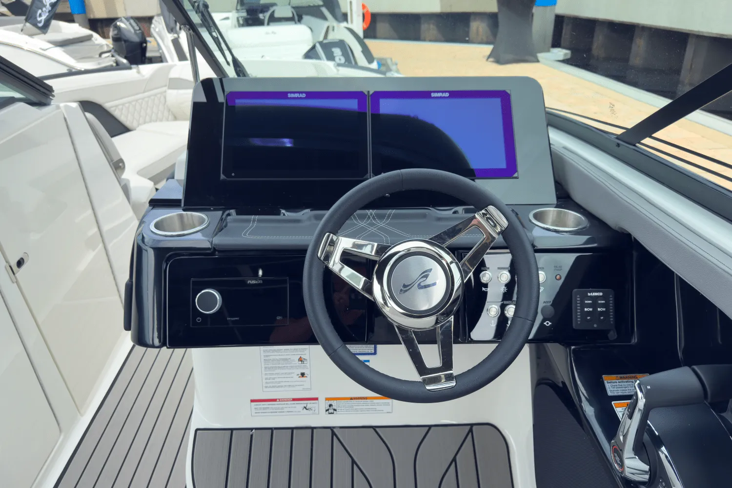 2026 Sea Ray SLX 280 Outboard Image Thumbnail #16