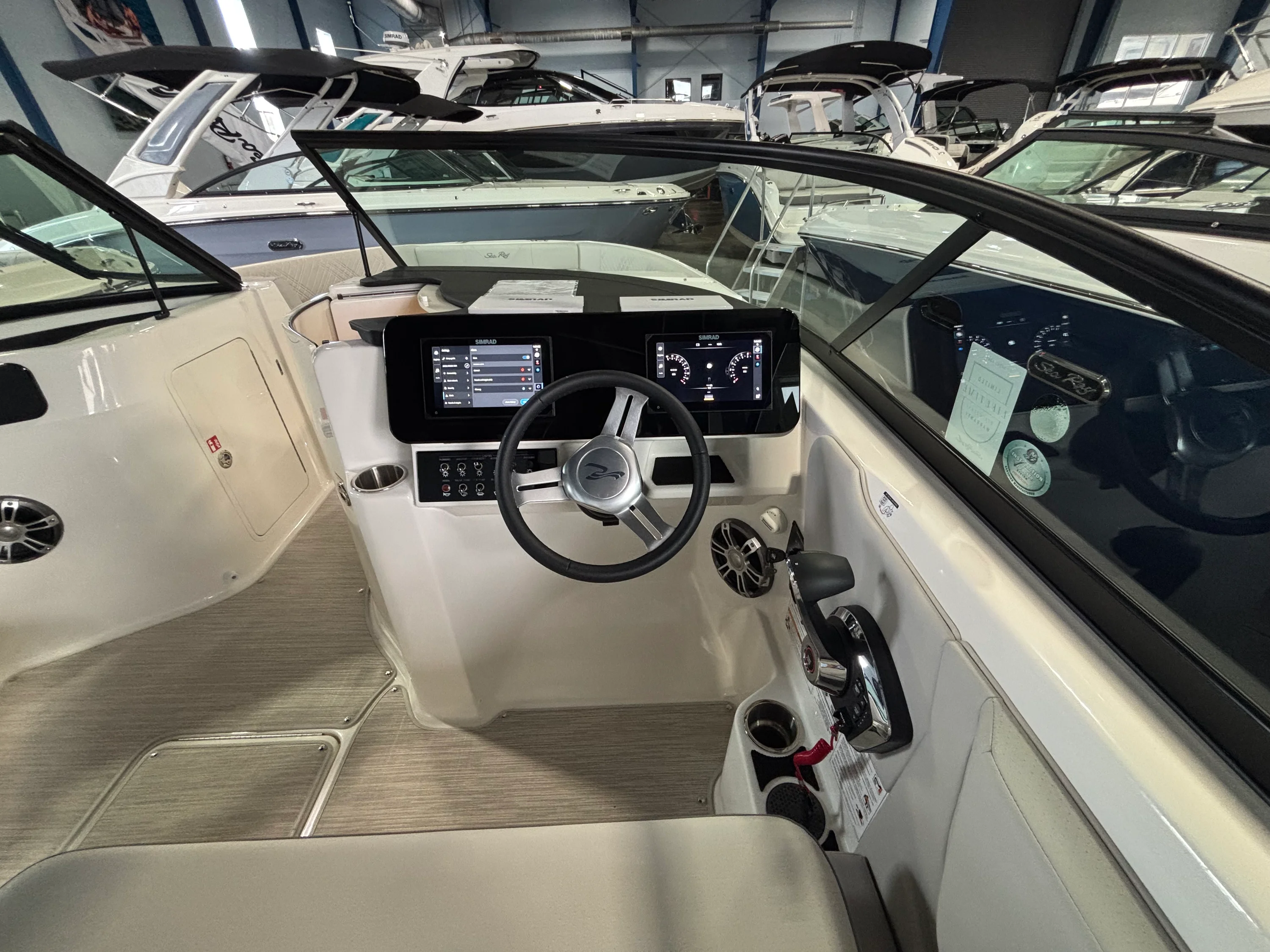 2026 Sea Ray SDX 250 Outboard Image Thumbnail #18