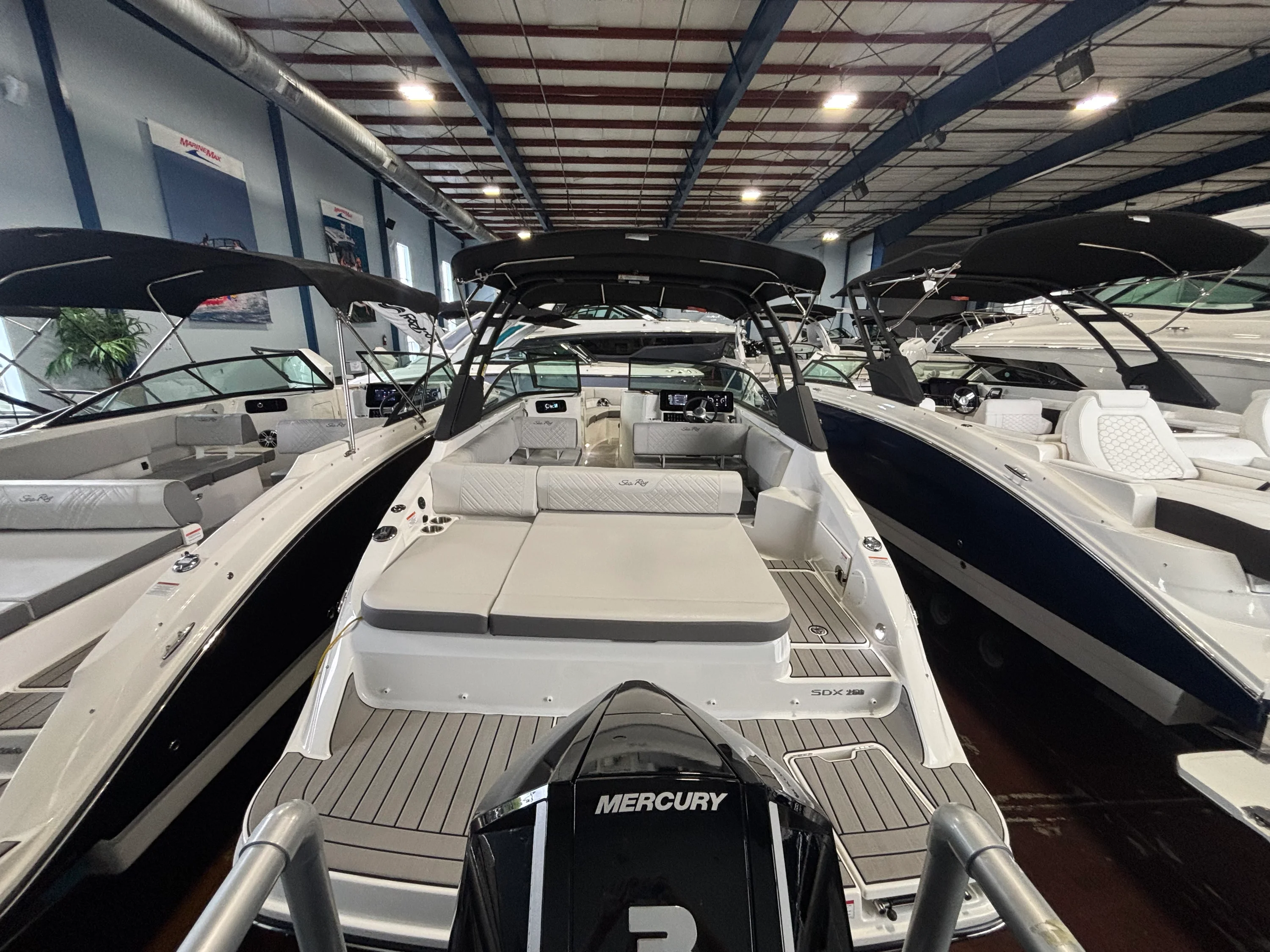 2026 Sea Ray SDX 250 Outboard Image Thumbnail #1