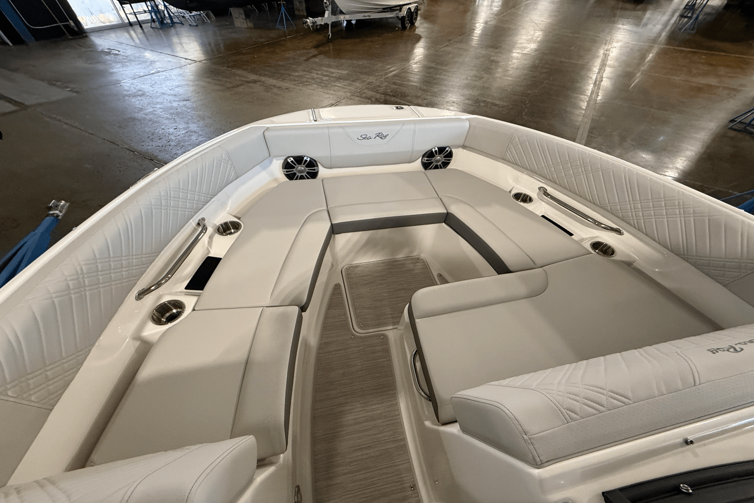 2026 Sea Ray SDX 250 Outboard Image Thumbnail #27