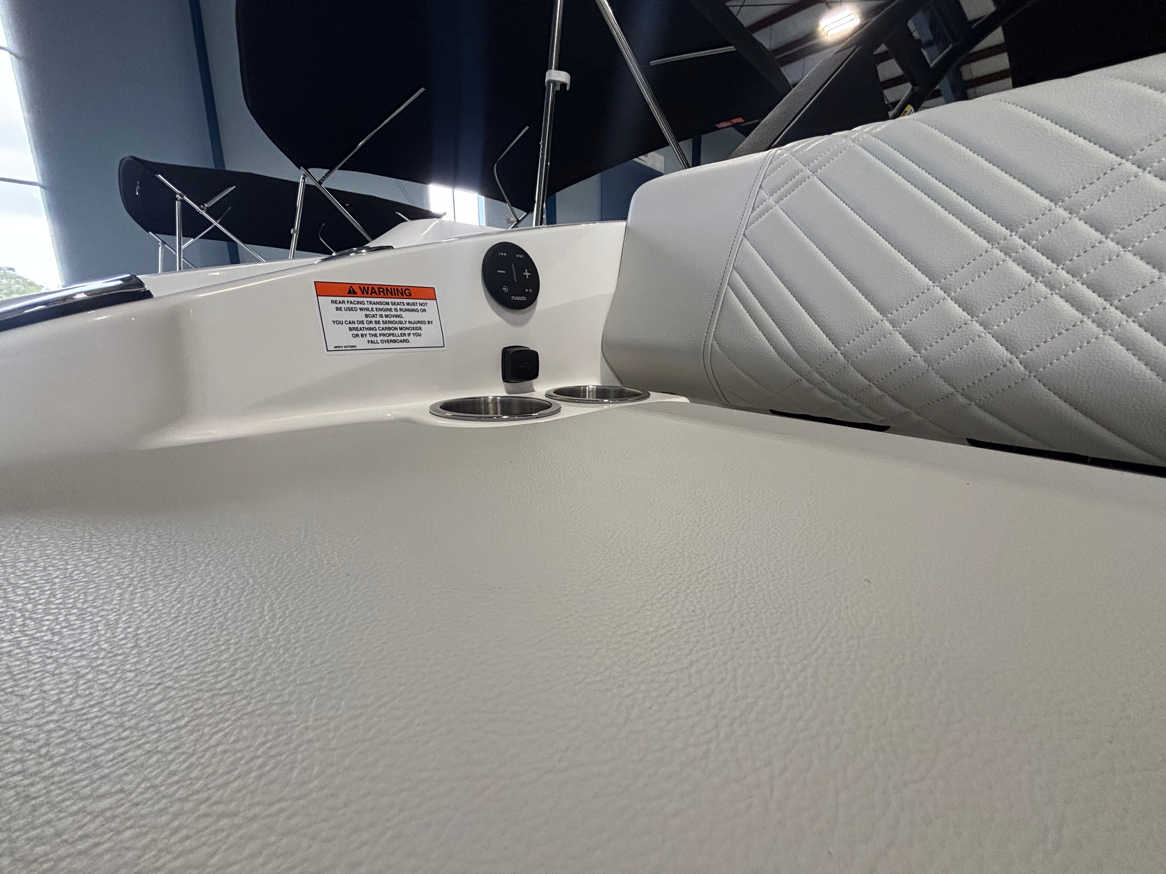 2026 Sea Ray SDX 250 Outboard Image Thumbnail #5