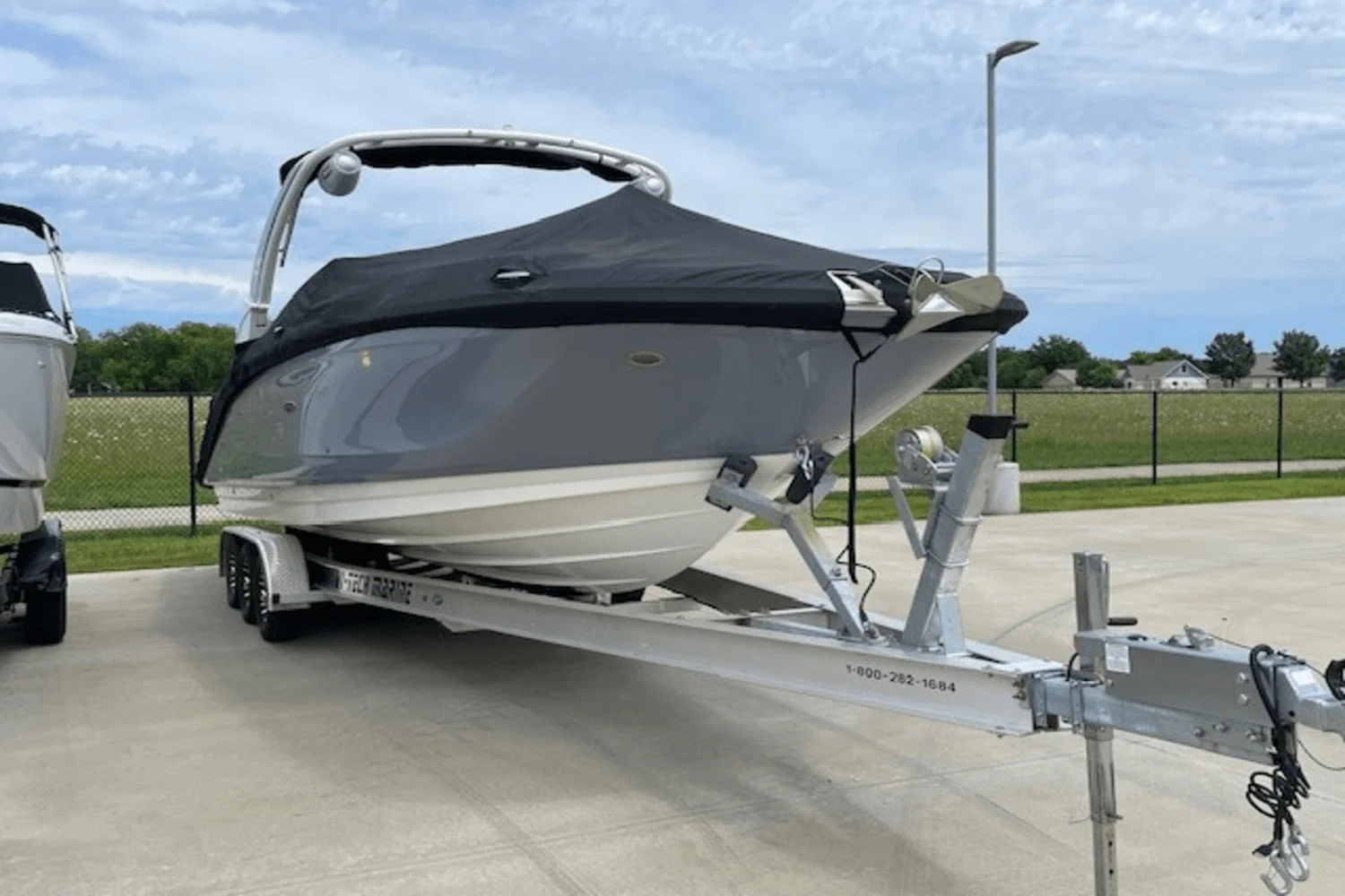 2024 Sea Ray 290 SDX OB Image Thumbnail #17