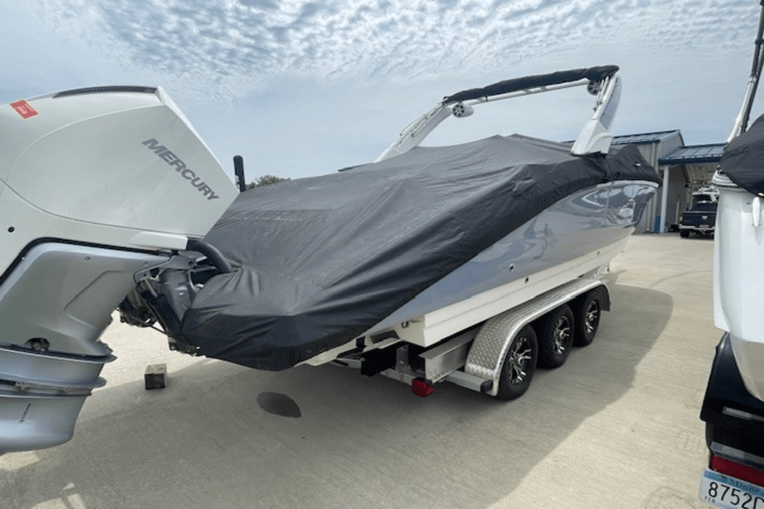 2024 Sea Ray 290 SDX OB Image Thumbnail #18