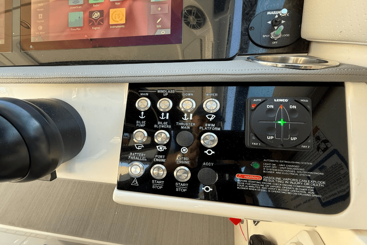 2021 Sea Ray 320 SUNDANCER Image Thumbnail #40