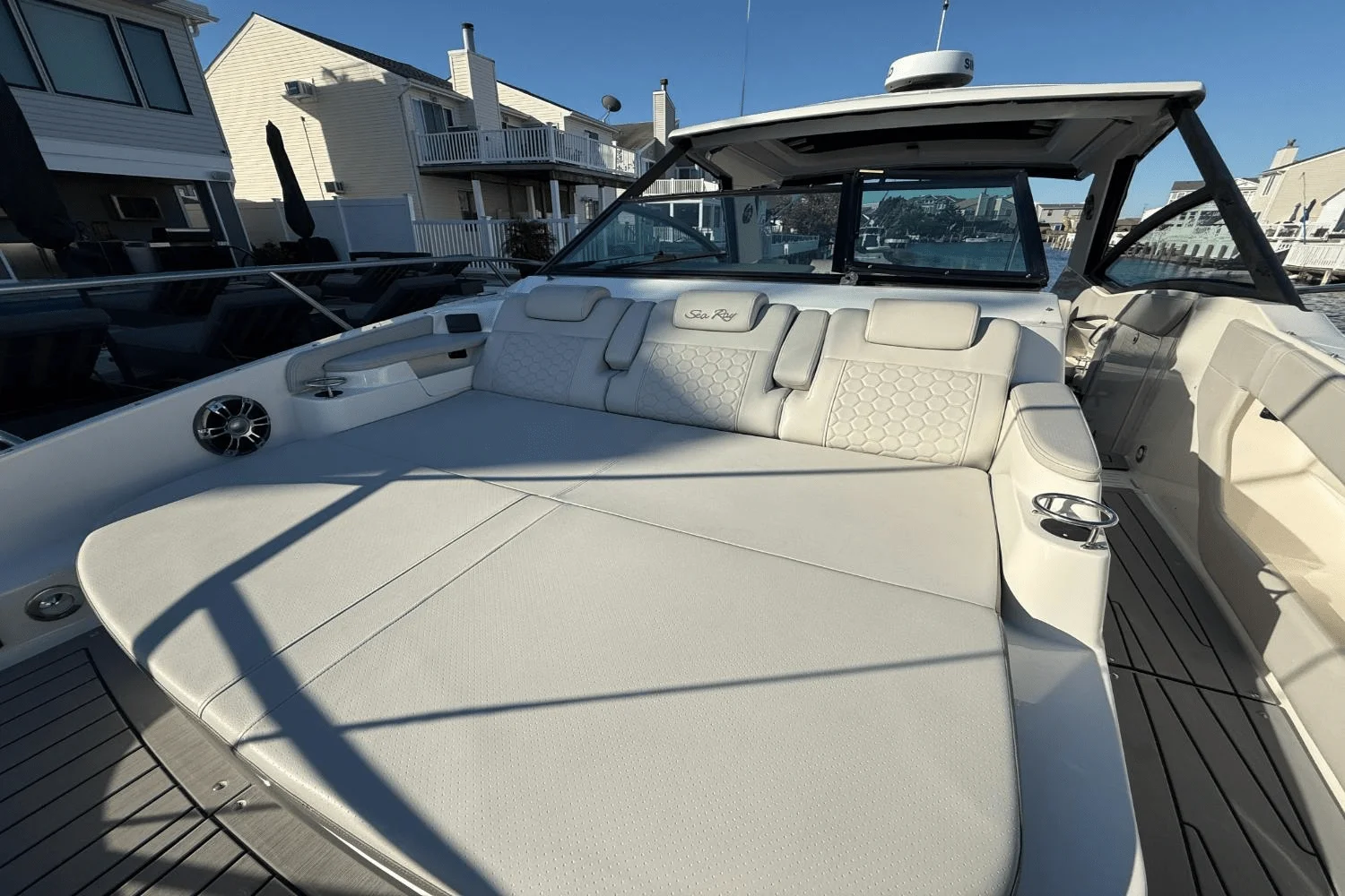 2021 Sea Ray 320 SUNDANCER Image Thumbnail #64