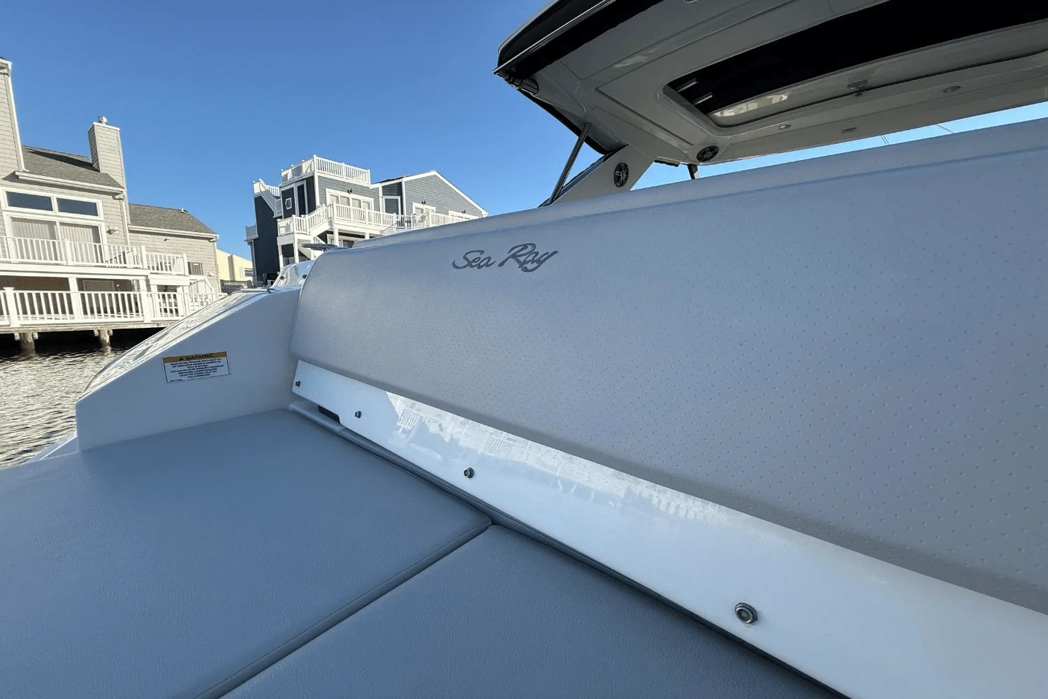 2021 Sea Ray 320 SUNDANCER Image Thumbnail #10