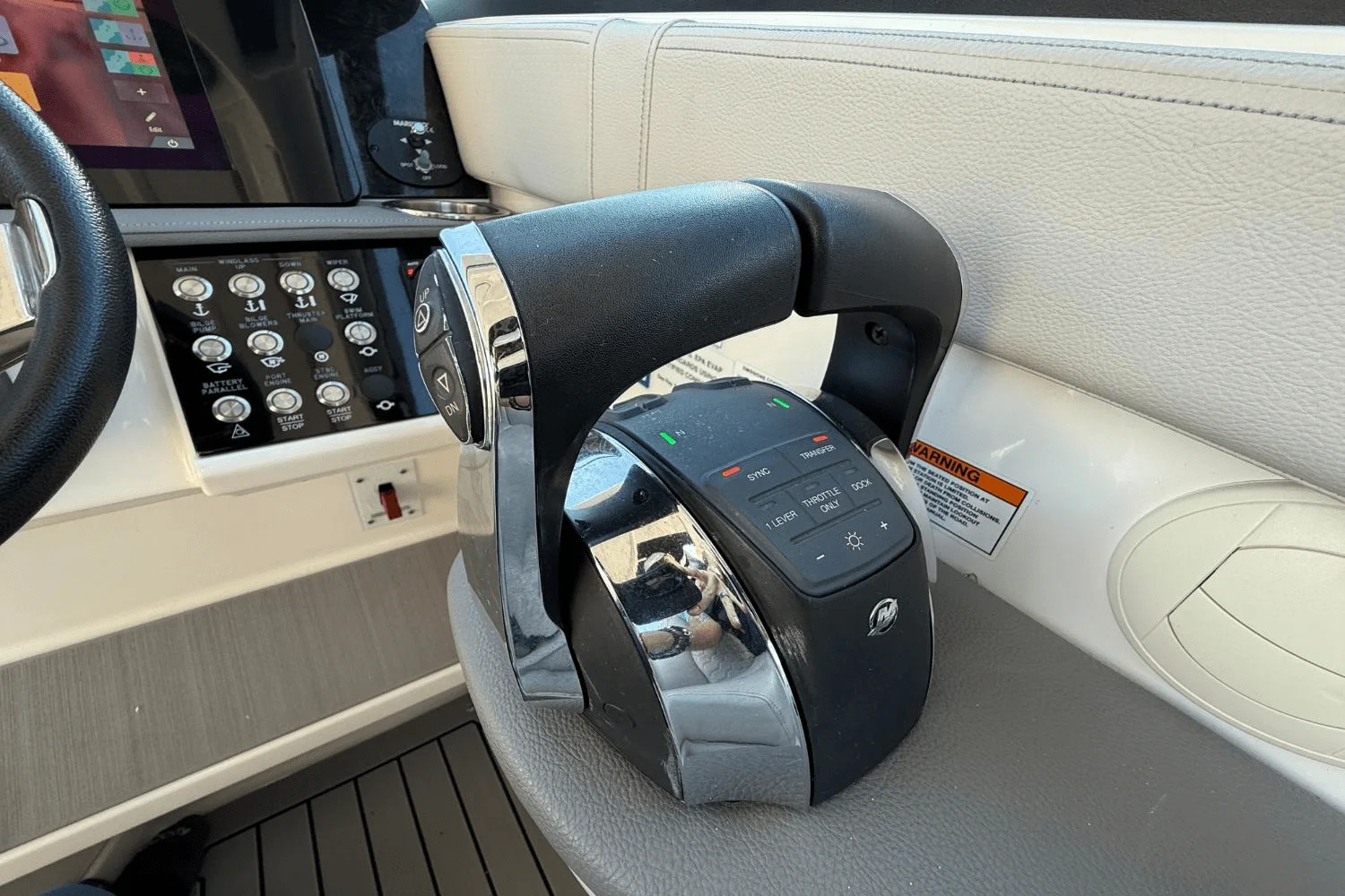 2021 Sea Ray 320 SUNDANCER Image Thumbnail #46