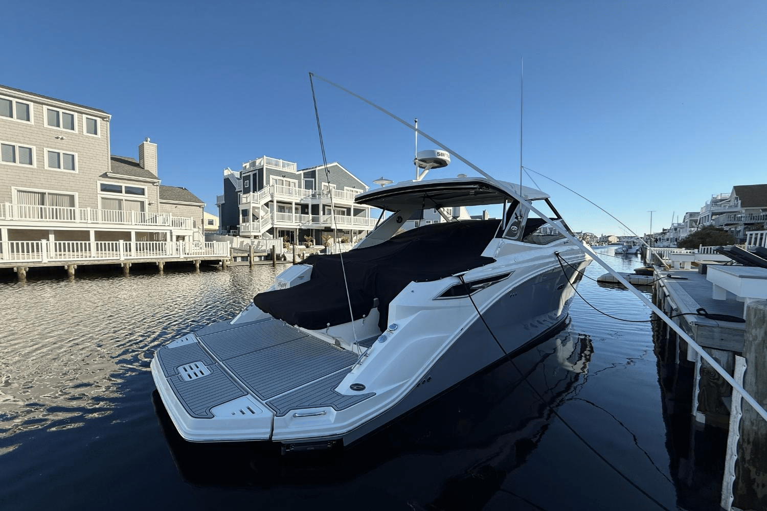 2021 Sea Ray 320 SUNDANCER Image Thumbnail #1
