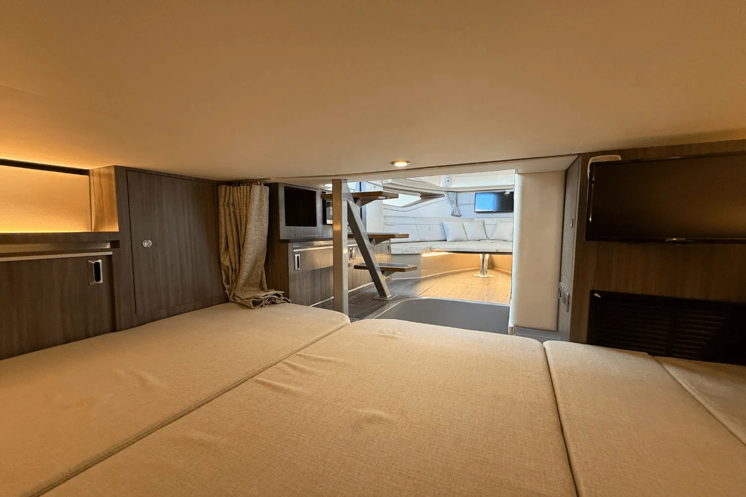 2021 Sea Ray 320 SUNDANCER Image Thumbnail #60