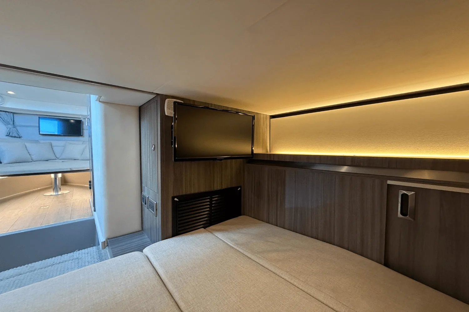 2021 Sea Ray 320 SUNDANCER Image Thumbnail #59