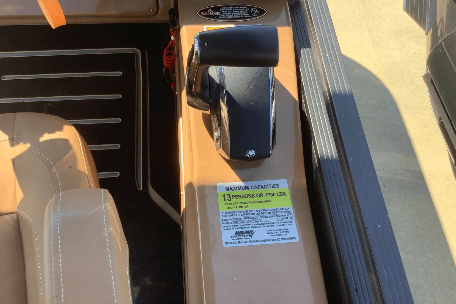 2023 Harris 250 SOLSTICE Image Thumbnail #14