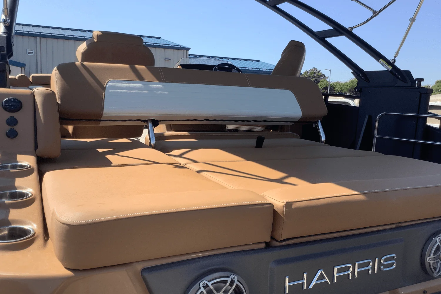 2023 Harris 250 SOLSTICE Image Thumbnail #6