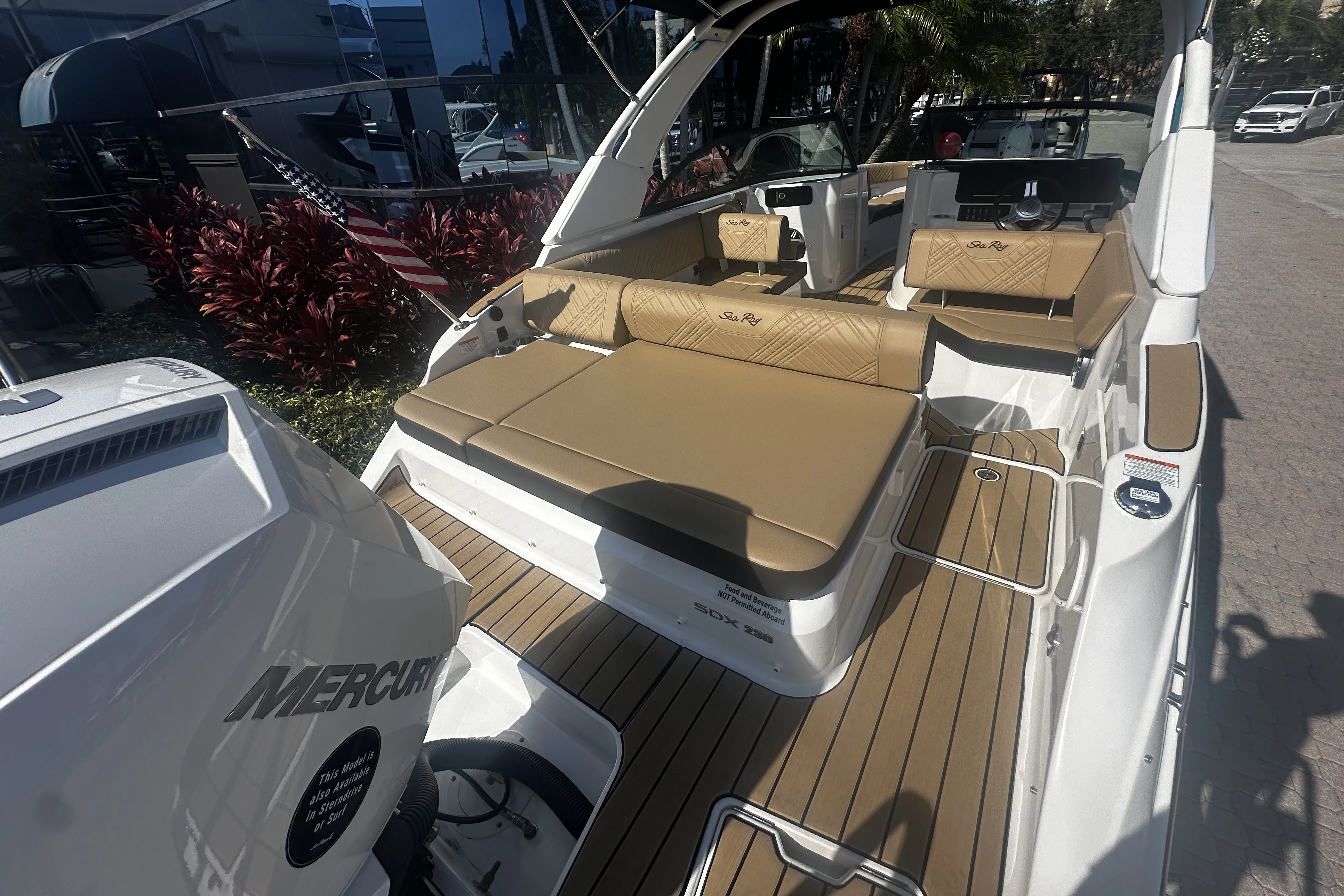 2026 Sea Ray SDX 230 Outboard Image Thumbnail #11