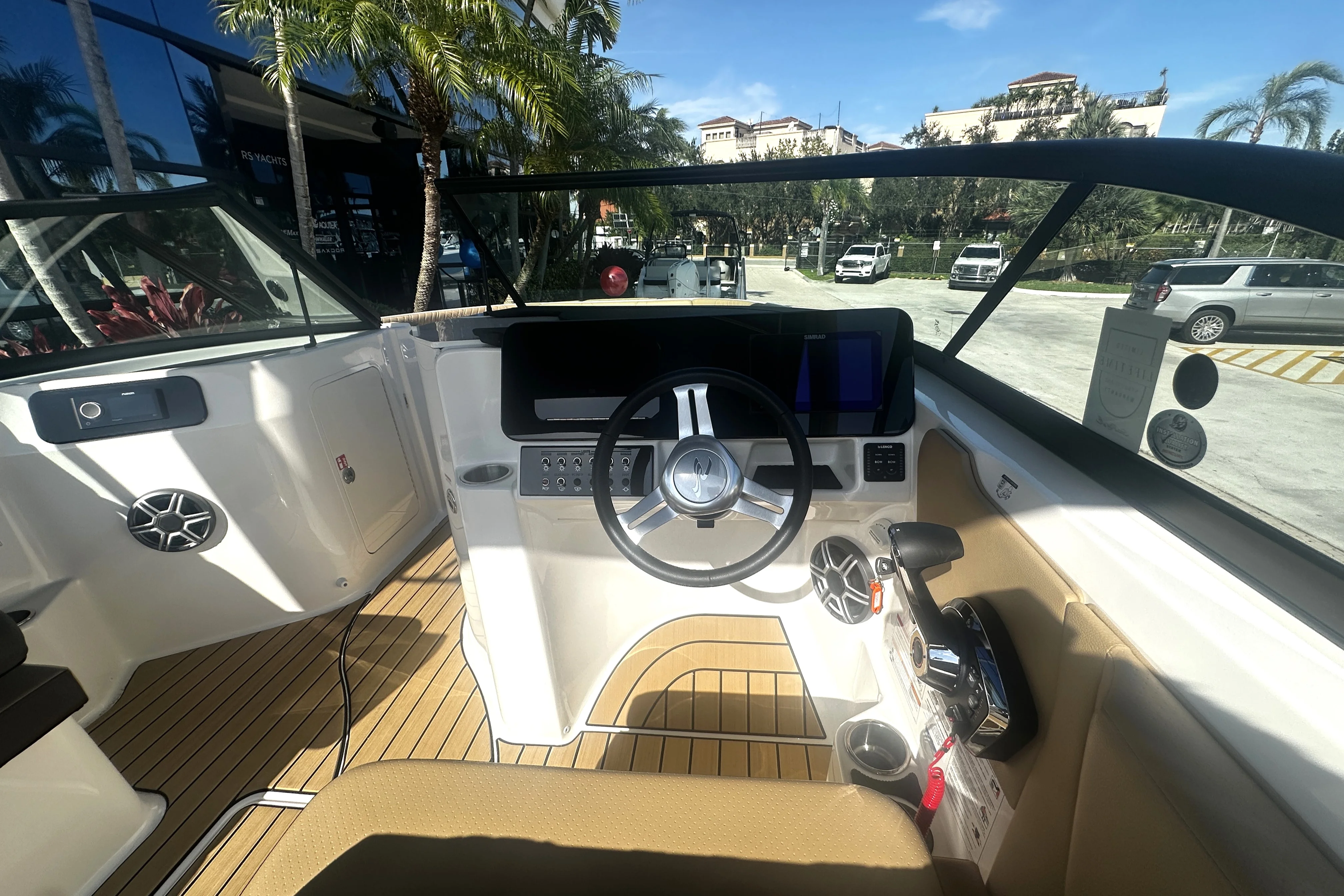 2026 Sea Ray SDX 230 Outboard Image Thumbnail #14