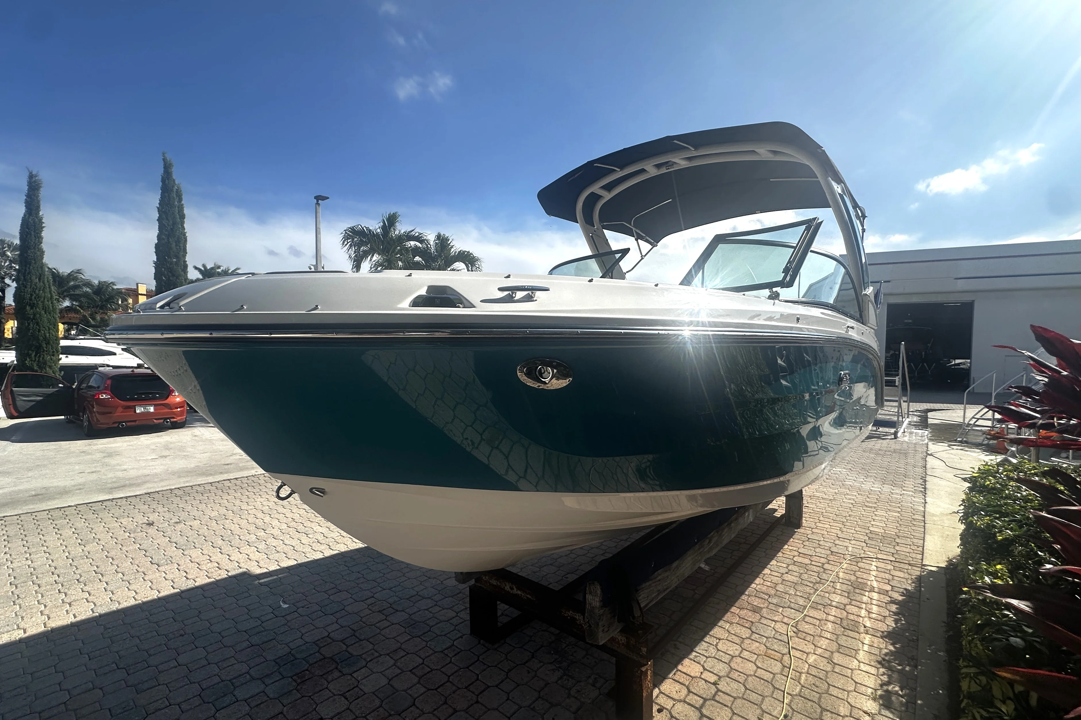 2026 Sea Ray SDX 230 Outboard Image Thumbnail #5