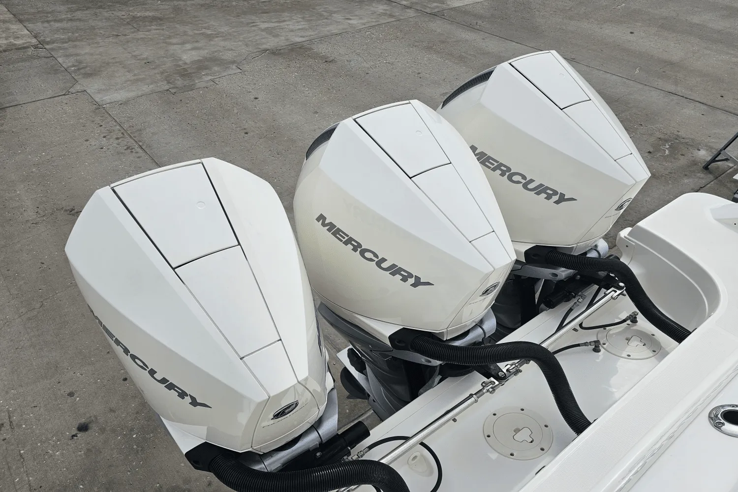 2020 Boston Whaler 350 REALM Image Thumbnail #12