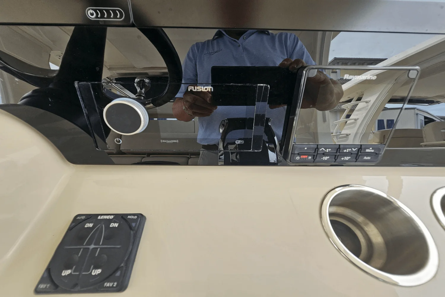 2020 Boston Whaler 350 REALM Image Thumbnail #48