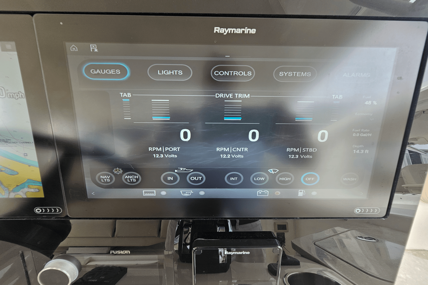 2020 Boston Whaler 350 REALM Image Thumbnail #49