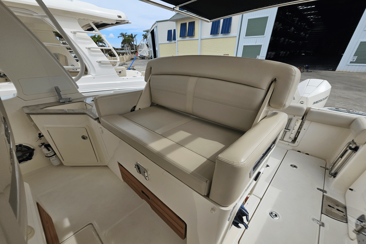 2020 Boston Whaler 350 REALM Image Thumbnail #36