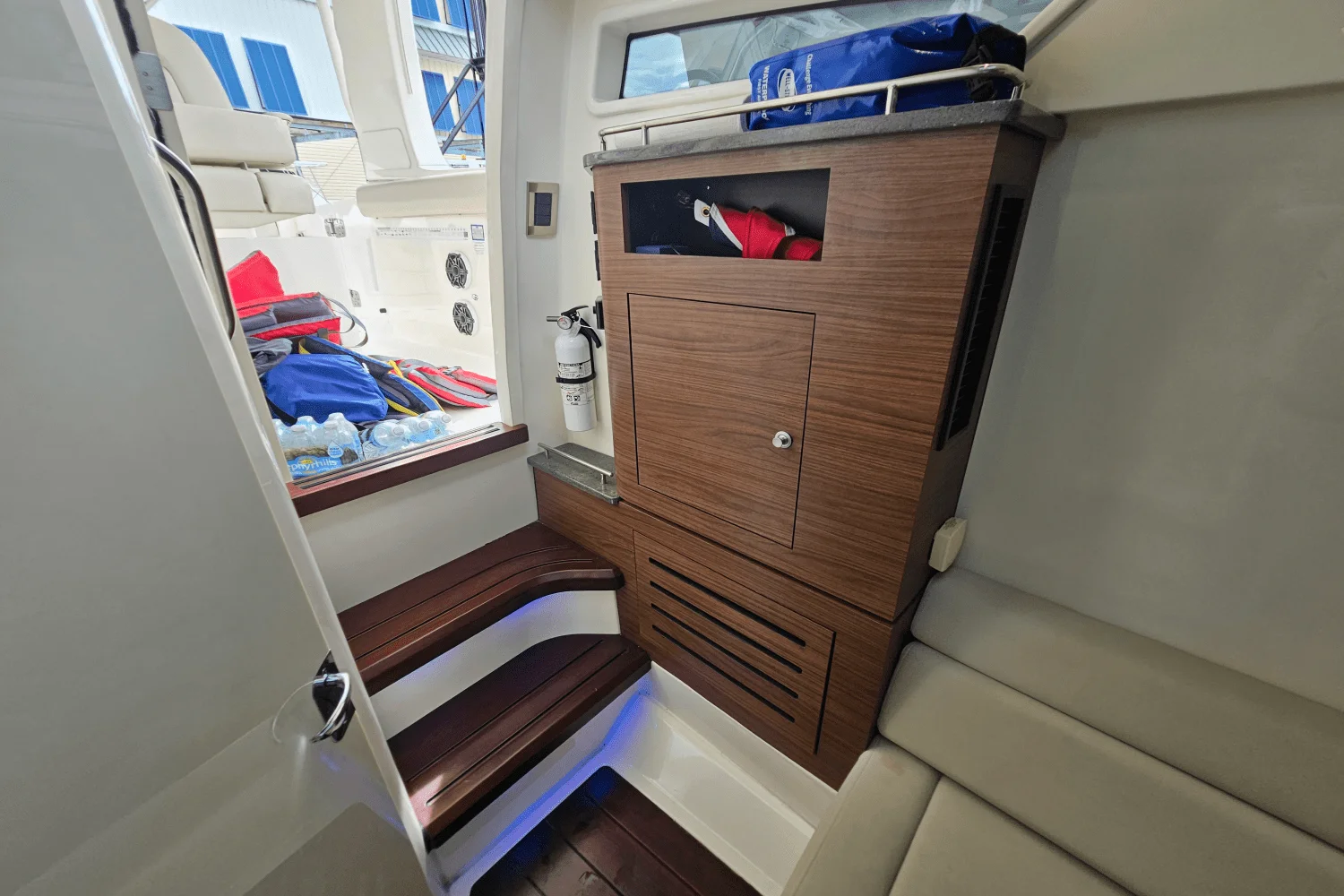 2020 Boston Whaler 350 REALM Image Thumbnail #78