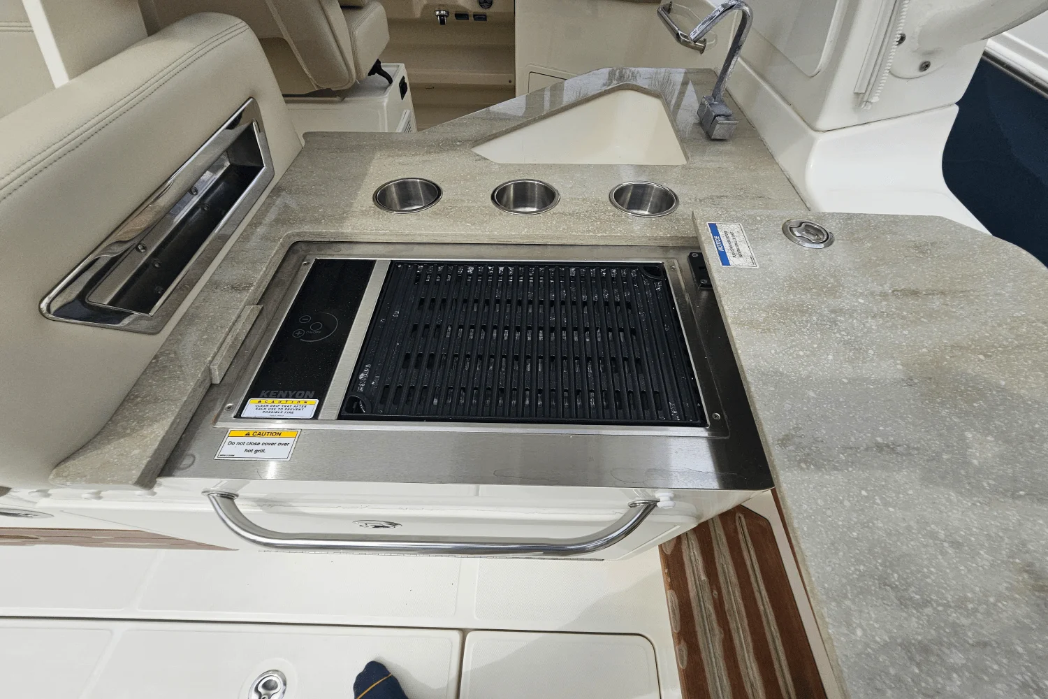 2020 Boston Whaler 350 REALM Image Thumbnail #31