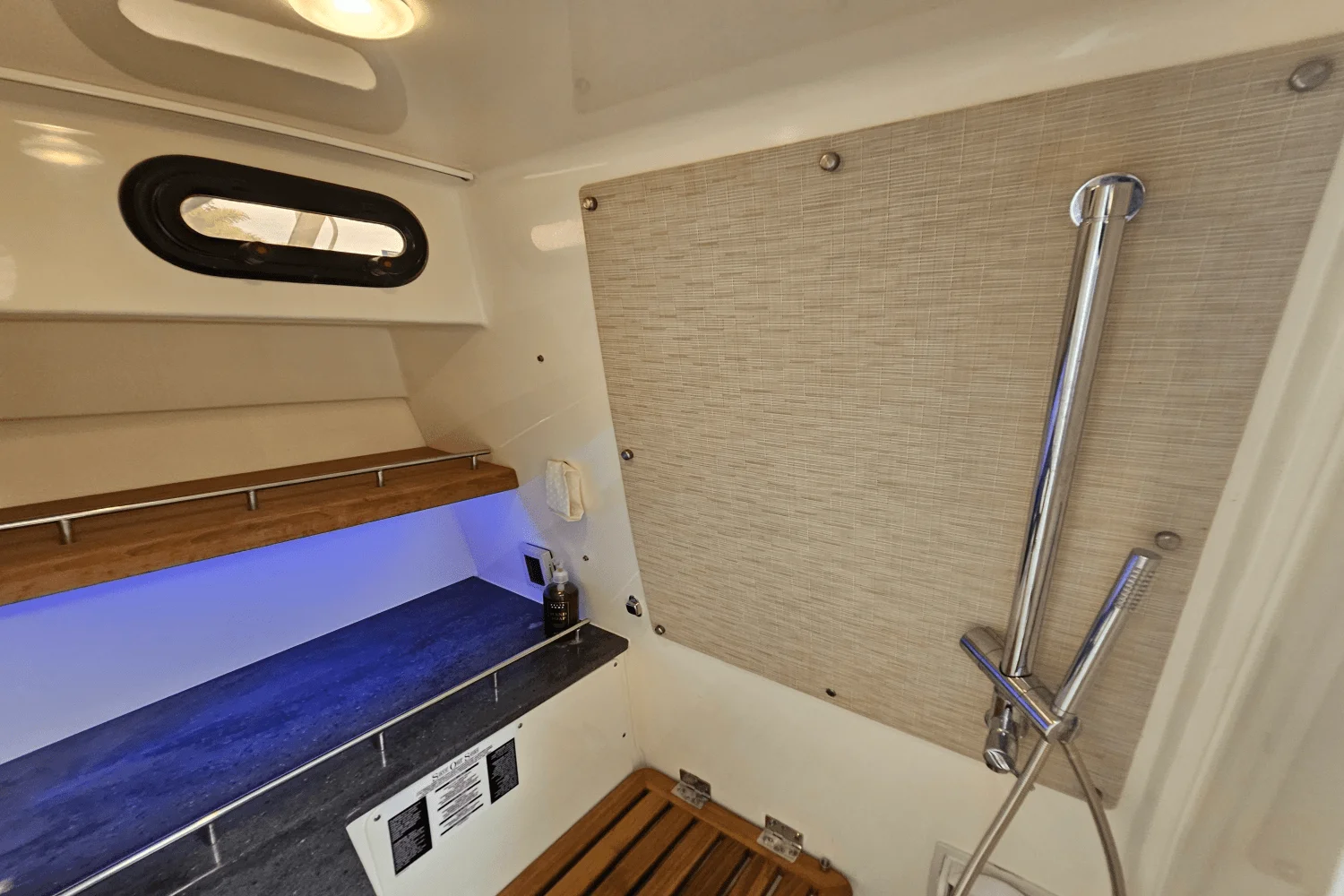 2020 Boston Whaler 350 REALM Image Thumbnail #83