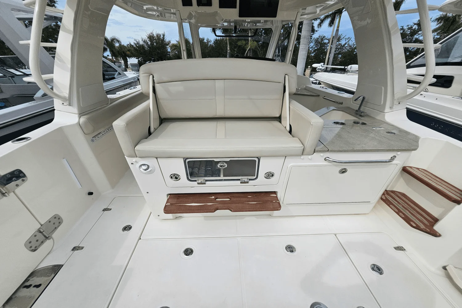 2020 Boston Whaler 350 REALM Image Thumbnail #26