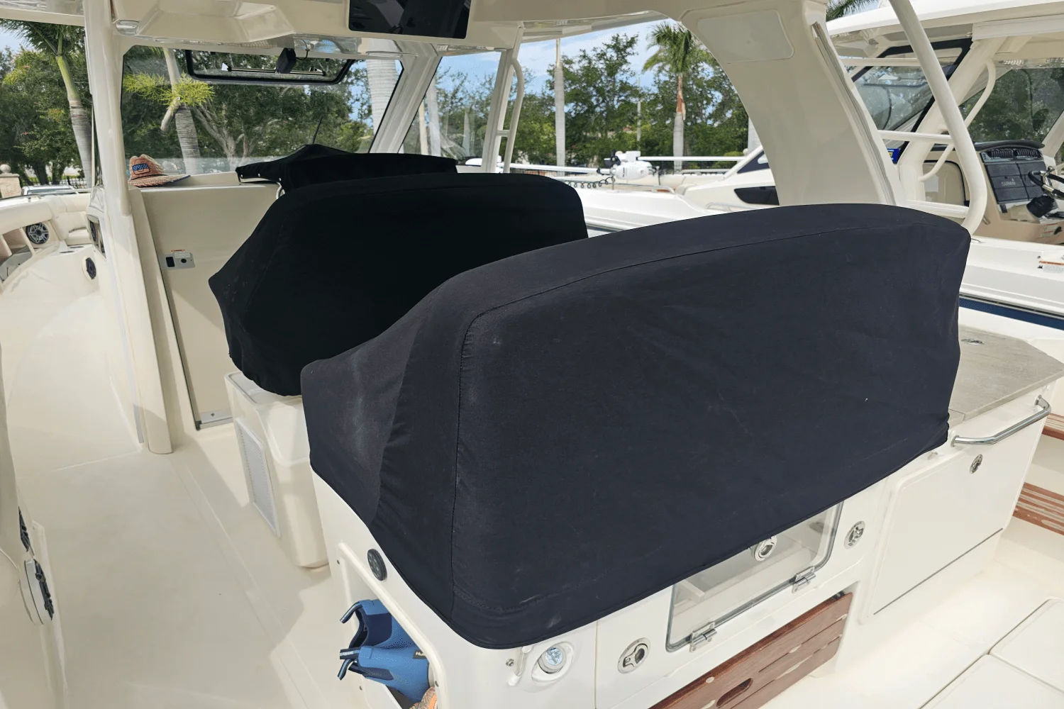 2020 Boston Whaler 350 REALM Image Thumbnail #13