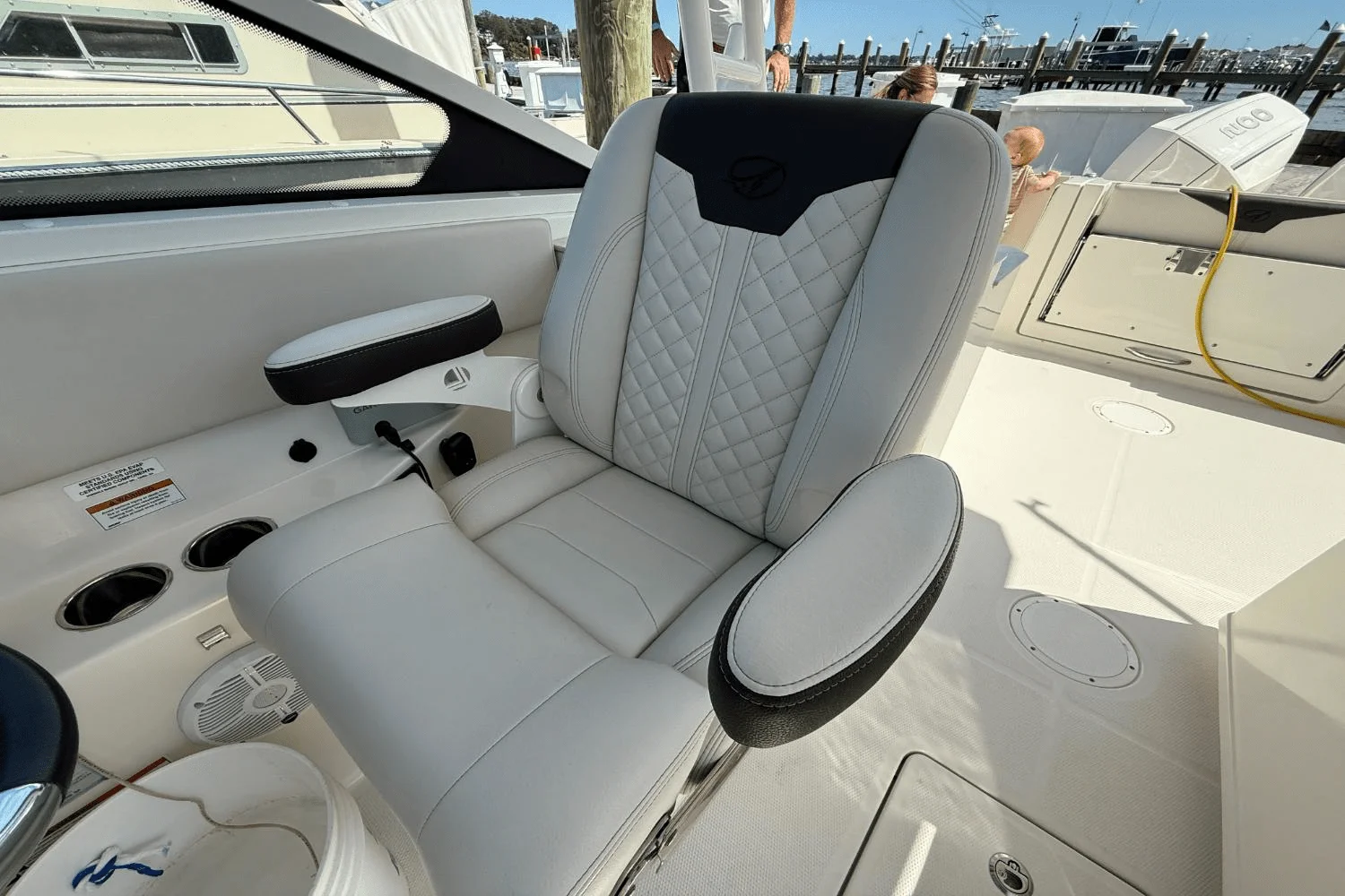 2021 Sailfish 276 DC Image Thumbnail #7