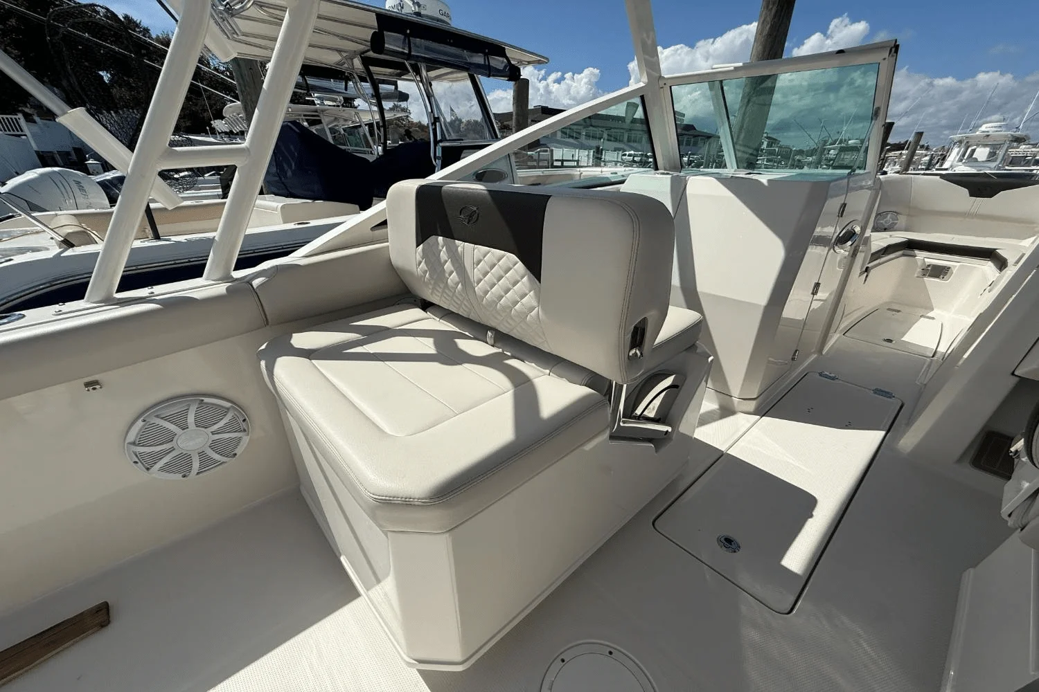 2021 Sailfish 276 DC Image Thumbnail #5