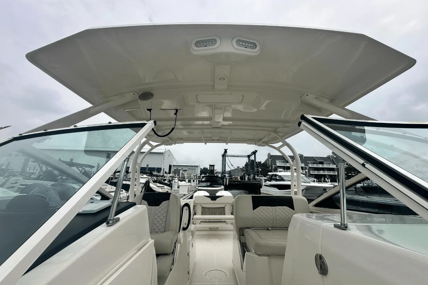 2022 Sailfish 276 DC Image Thumbnail #10