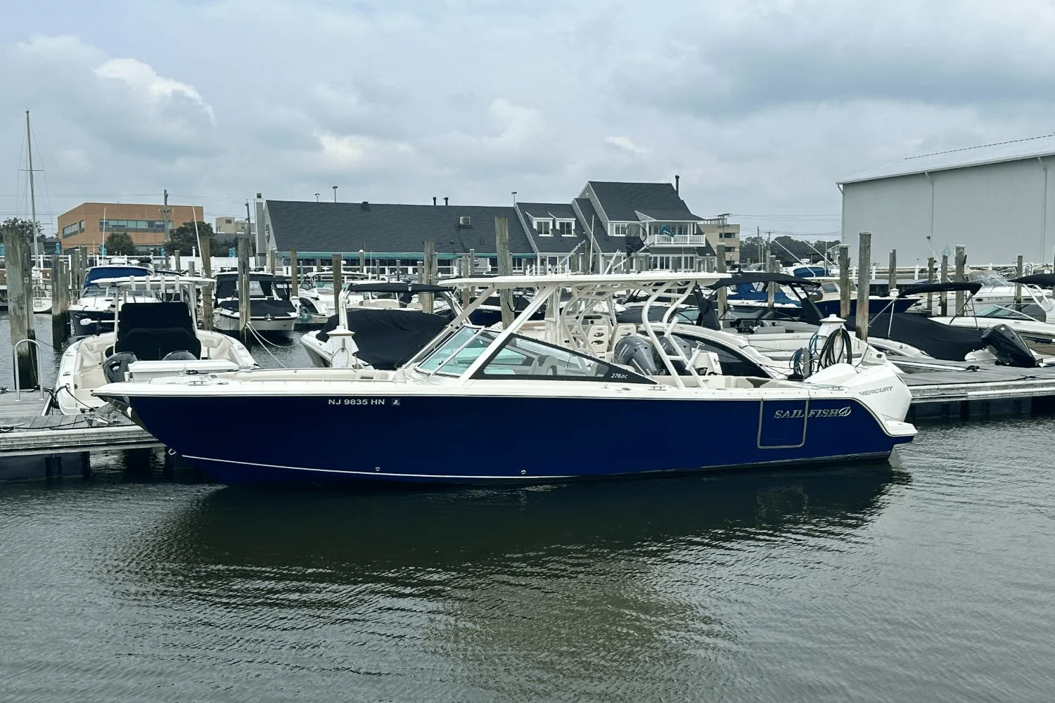 2022 Sailfish 276 DC Image Thumbnail #1