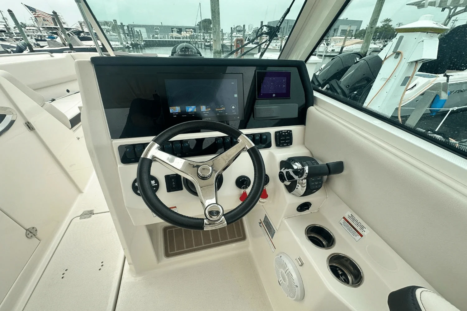 2022 Sailfish 276 DC Image Thumbnail #9