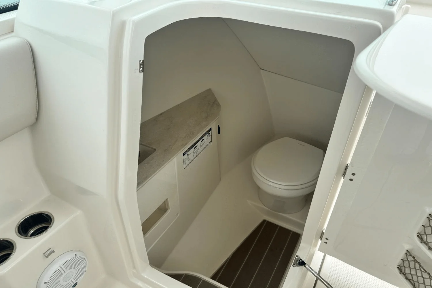 2022 Sailfish 276 DC Image Thumbnail #13