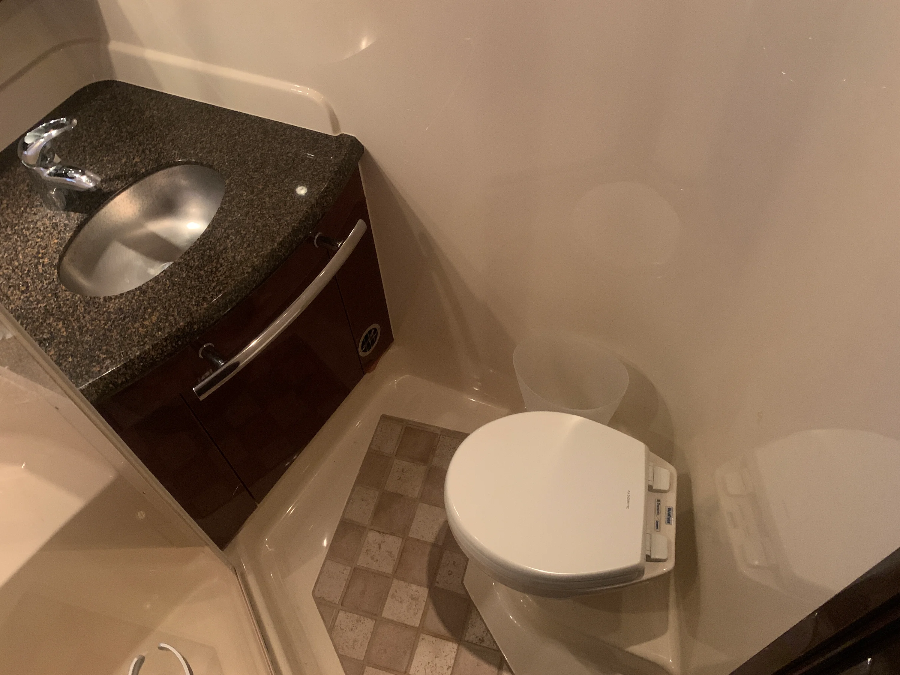 2007 Sea Ray 52 SUNDANCER Image Thumbnail #65