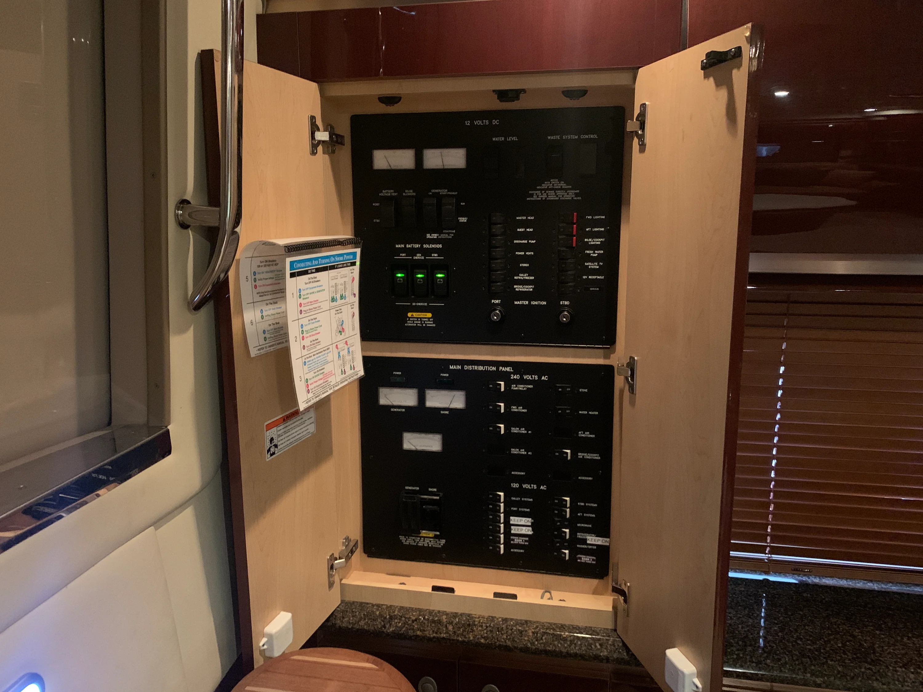 2007 Sea Ray 52 SUNDANCER Image Thumbnail #49