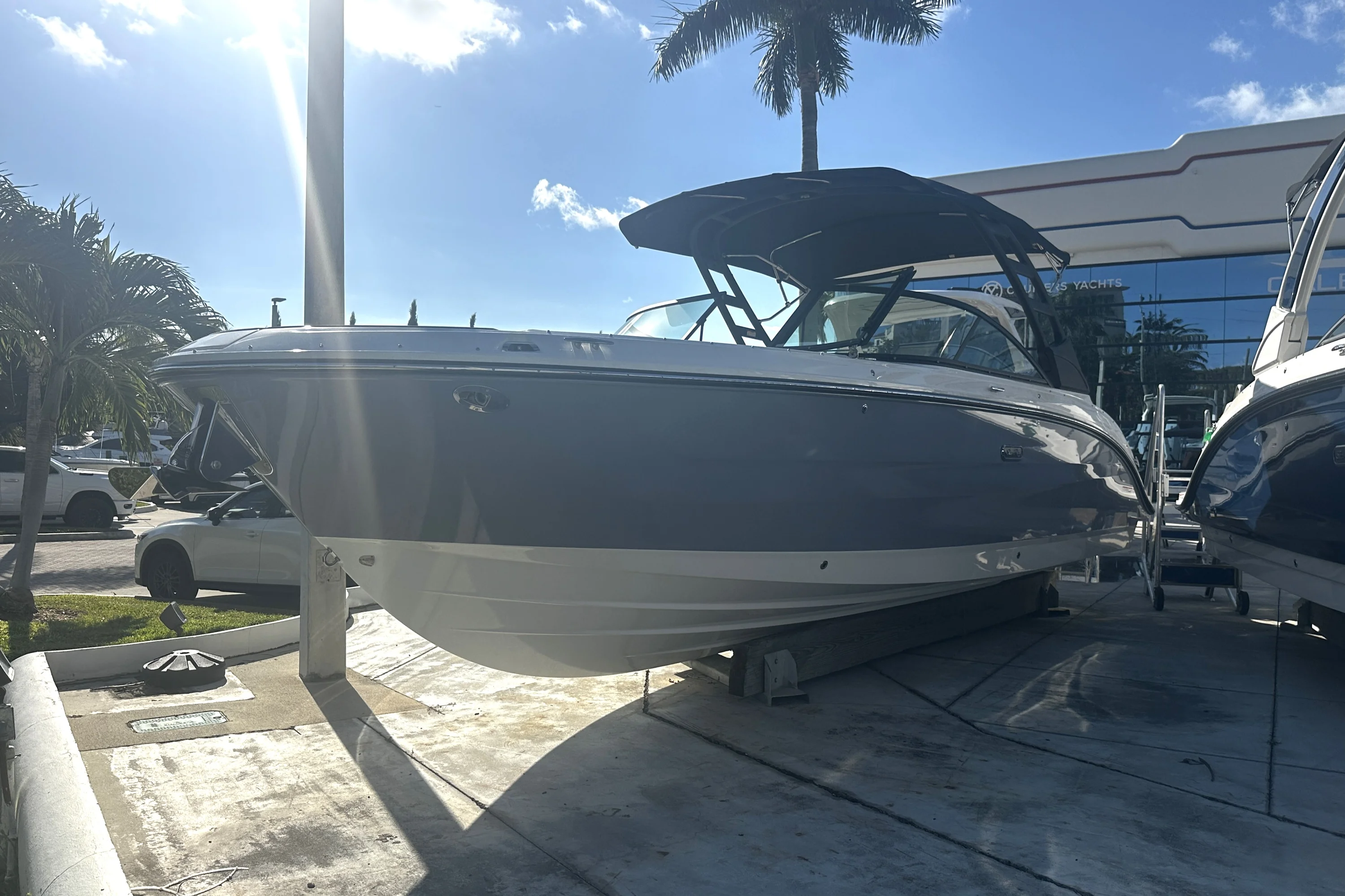 2026 Sea Ray SDX 270 Outboard Image Thumbnail #4