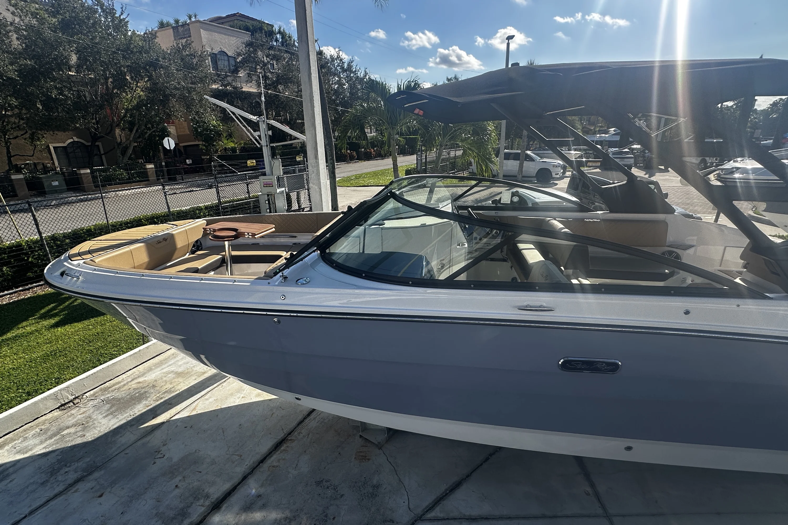 2026 Sea Ray SDX 270 Outboard Image Thumbnail #5