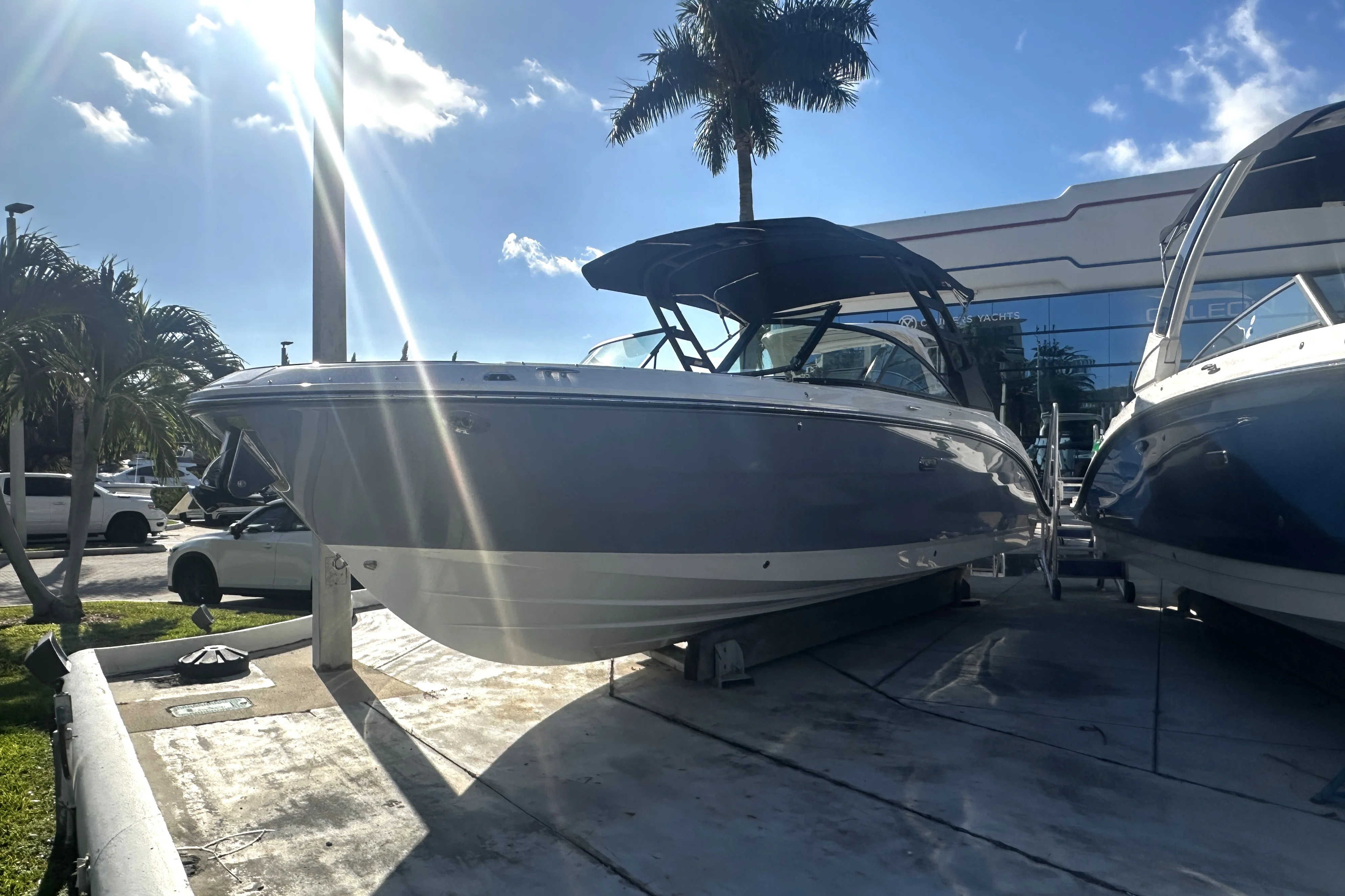 2026 Sea Ray SDX 270 Outboard Image Thumbnail #3