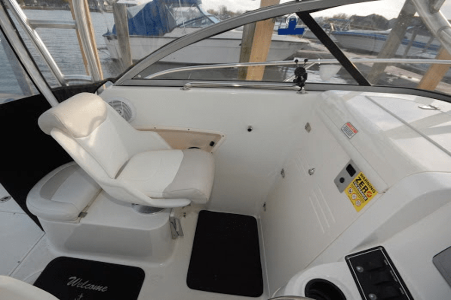 2006 Boston Whaler 235 CONQUEST Image Thumbnail #25
