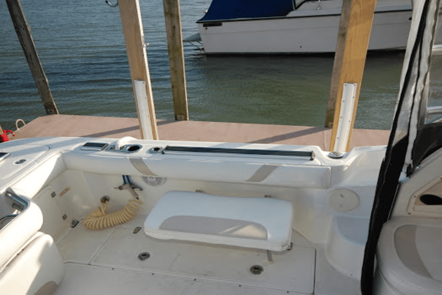 2006 Boston Whaler 235 CONQUEST Image Thumbnail #19