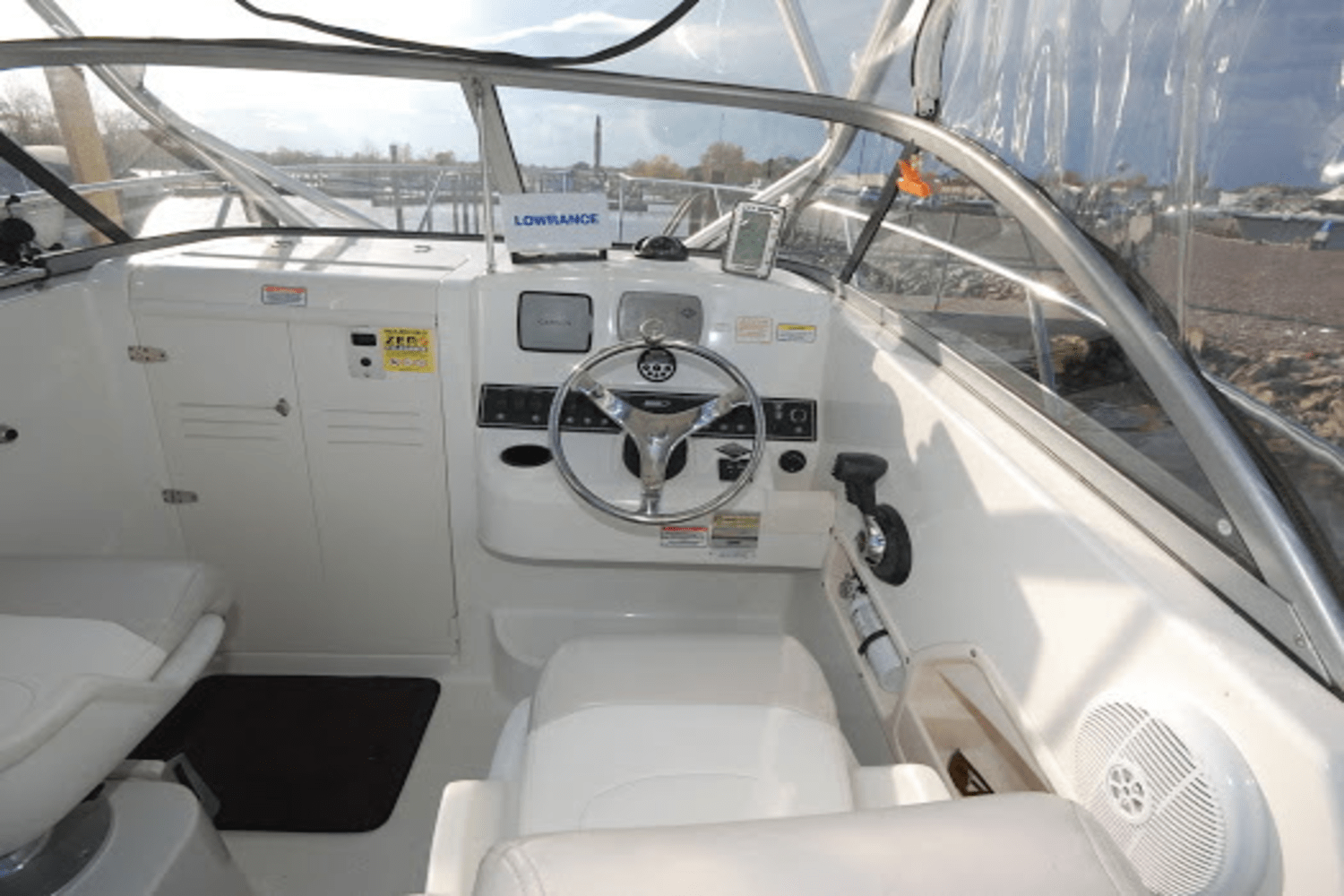 2006 Boston Whaler 235 CONQUEST Image Thumbnail #17