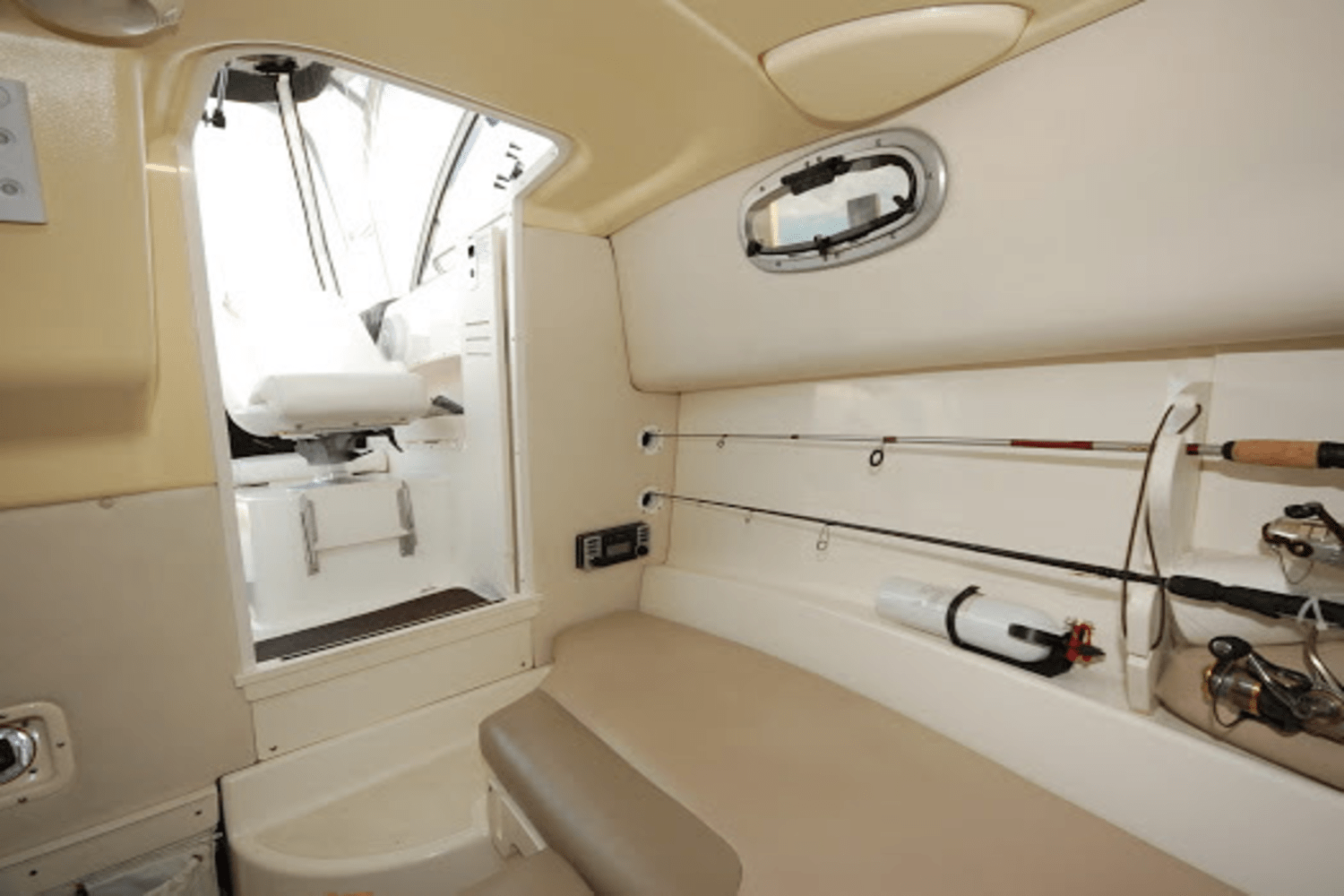 2006 Boston Whaler 235 CONQUEST Image Thumbnail #24