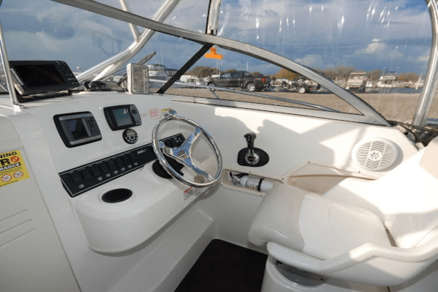 2006 Boston Whaler 235 CONQUEST Image Thumbnail #20