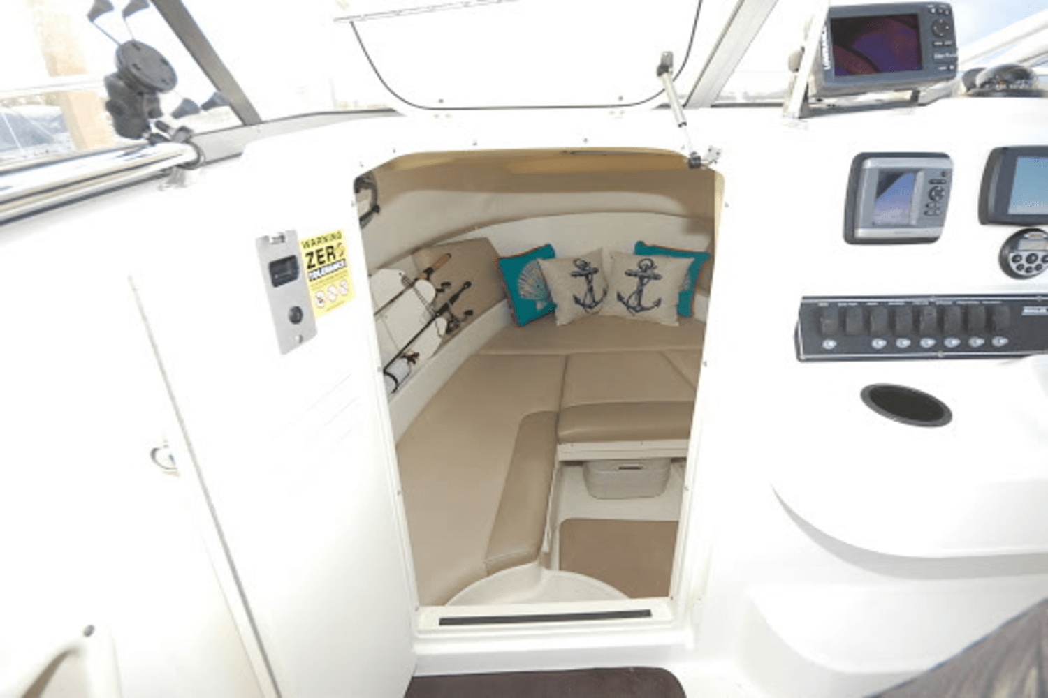 2006 Boston Whaler 235 CONQUEST Image Thumbnail #21