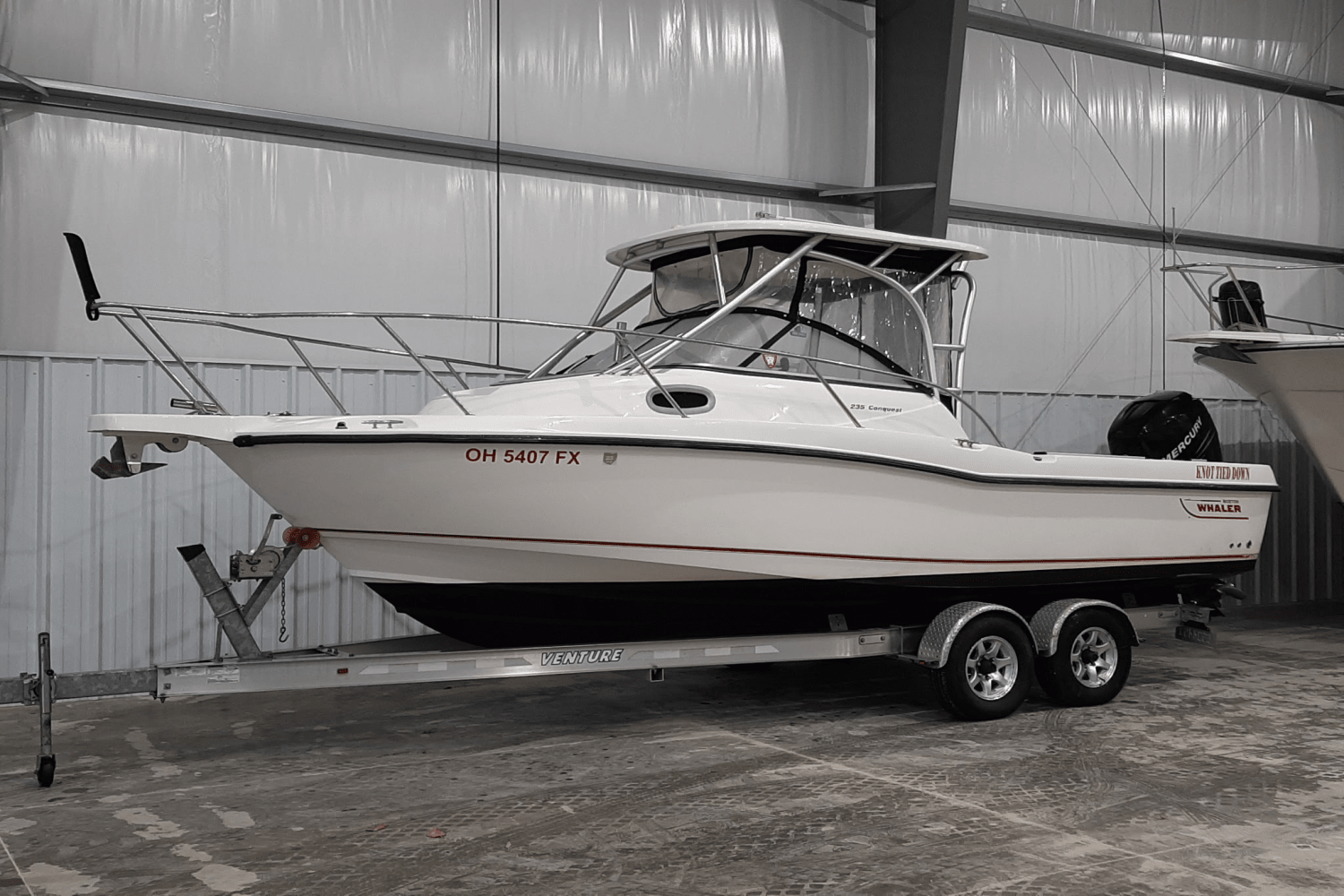 2006 Boston Whaler 235 CONQUEST Image Thumbnail #10