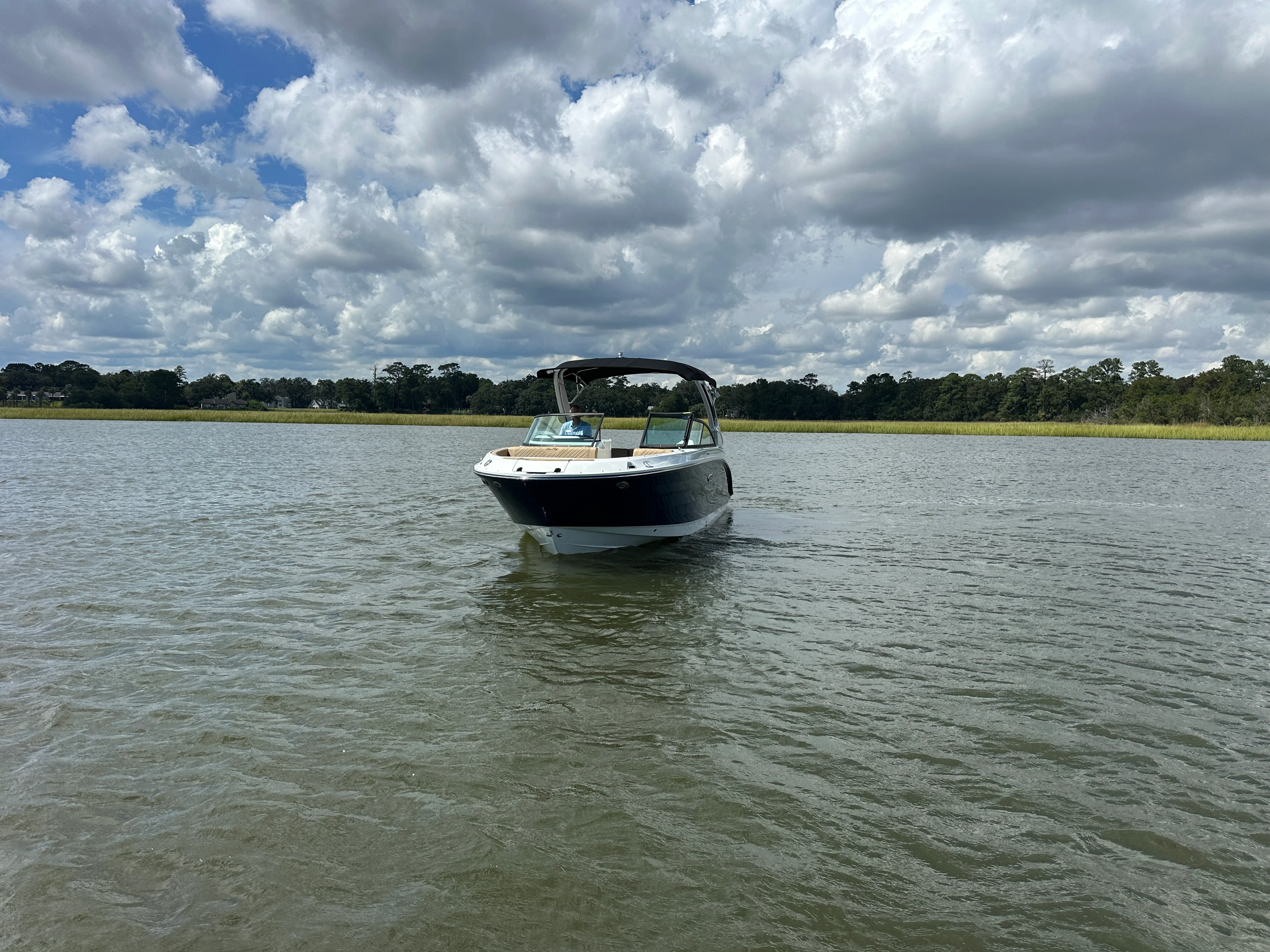 2026 Sea Ray SDX 250 Outboard Image Thumbnail #3