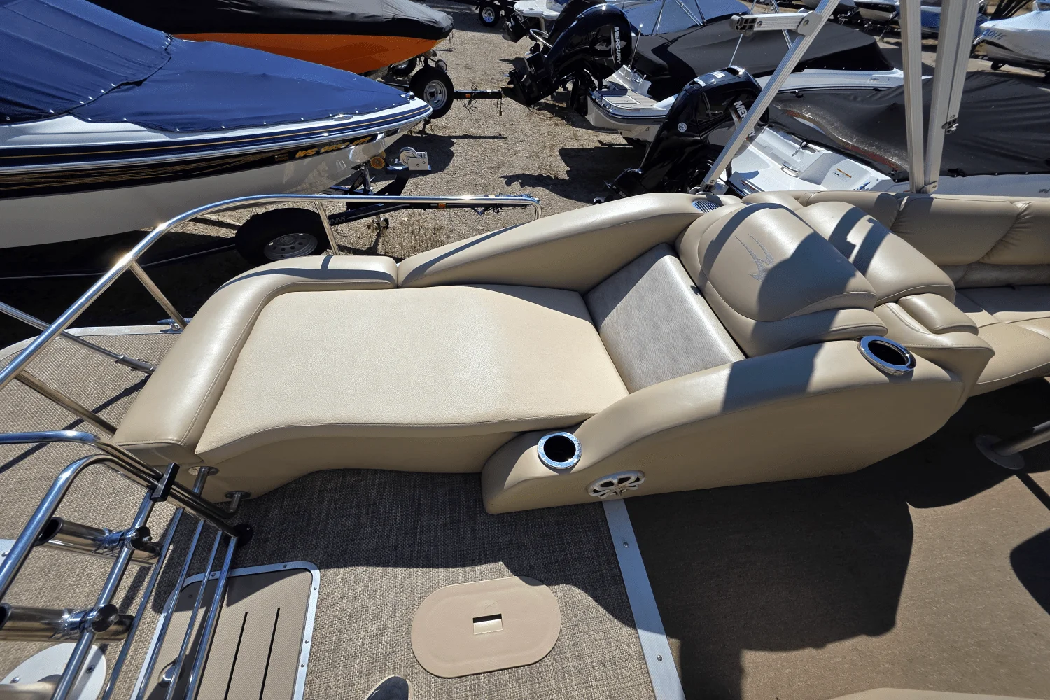 2013 Bennington 2575 RCWY Image Thumbnail #6