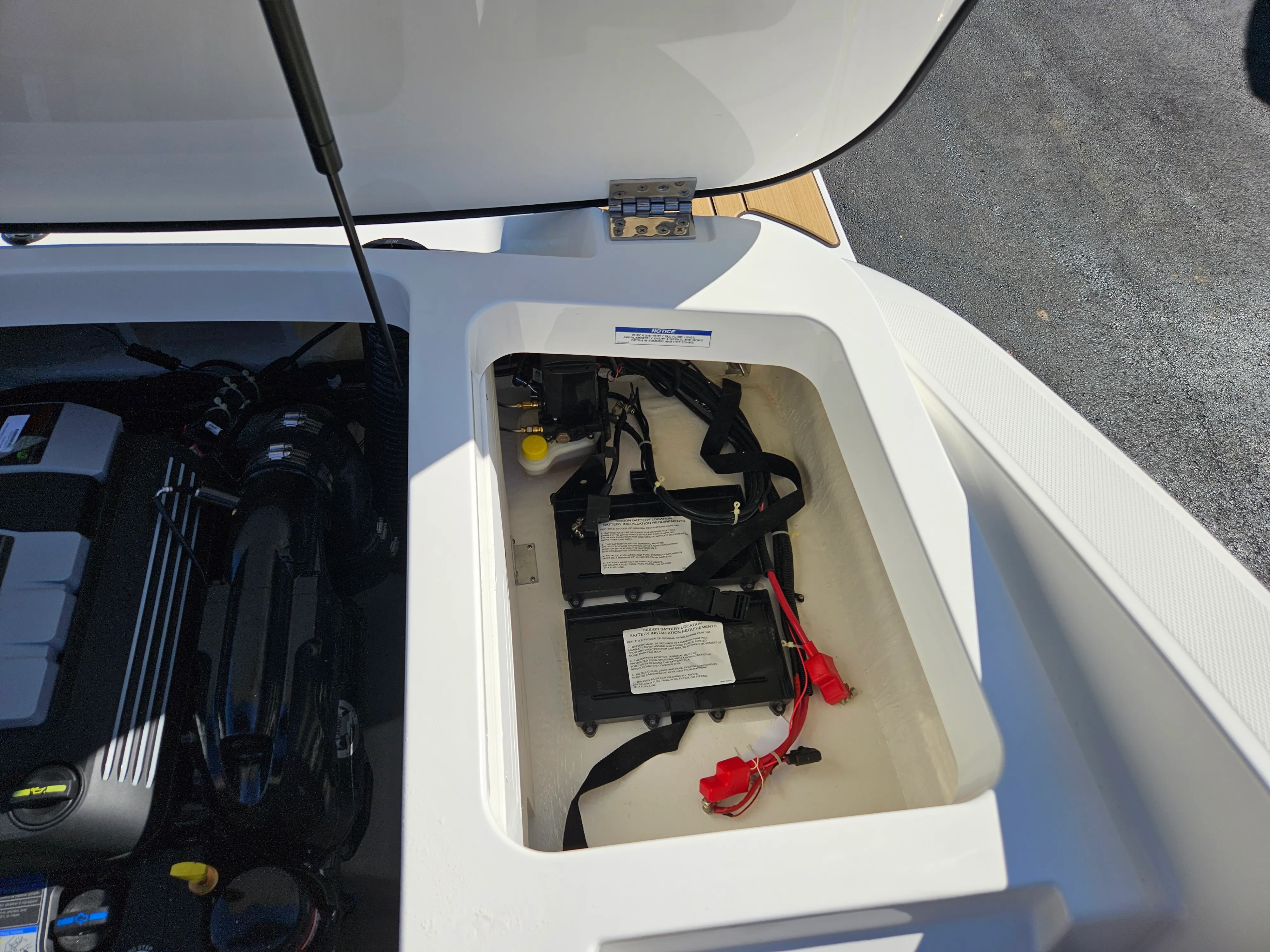 2026 Sea Ray SPX 210 Image Thumbnail #31